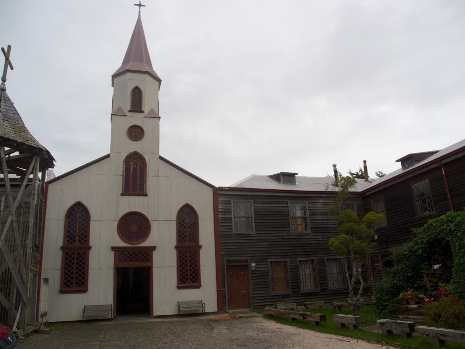 Centro de Visitantes de las Iglesias de Chiloe, in a former church and nunnery
