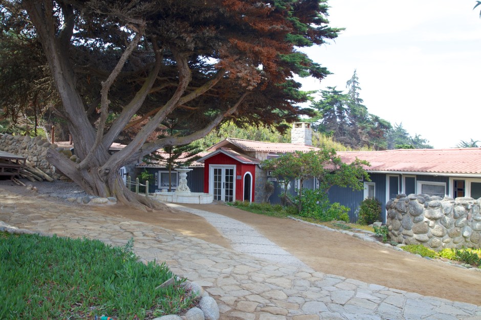 The courtyard of Isla Negra